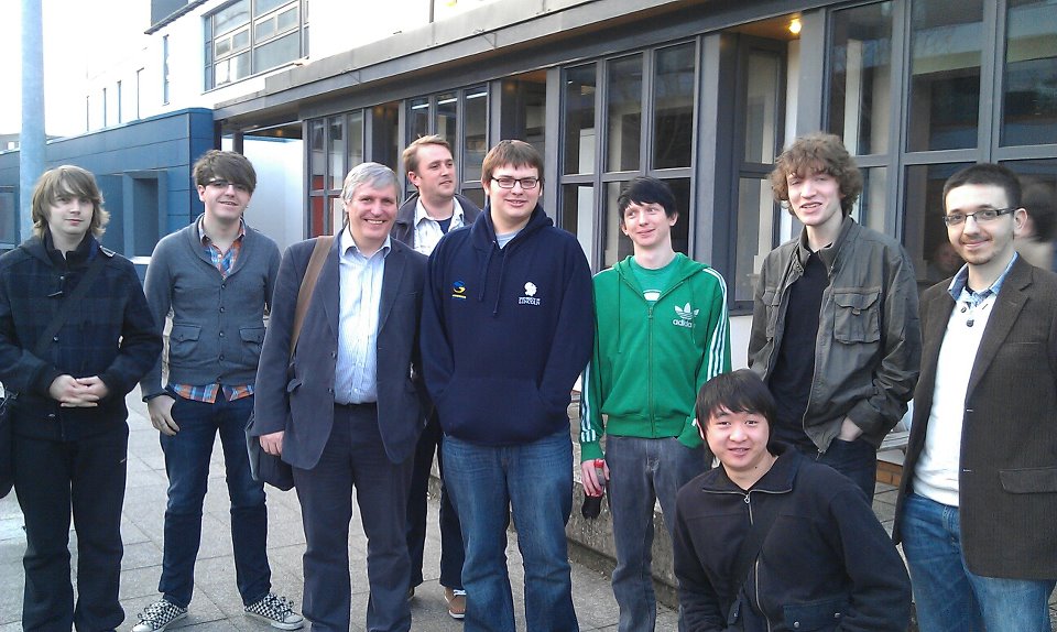 428026_403196516360597_972571843_n[1]